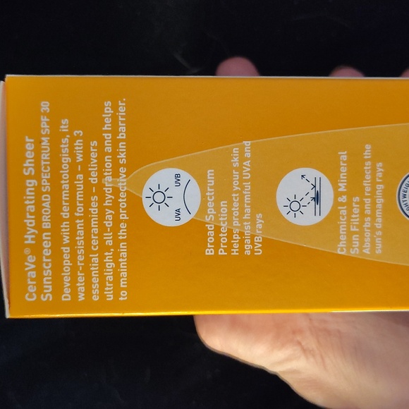 (Trade) CeraVe Hydrating Sheer Sunscreen SPF 30 Face & Body NIB - Picture 4 of 6